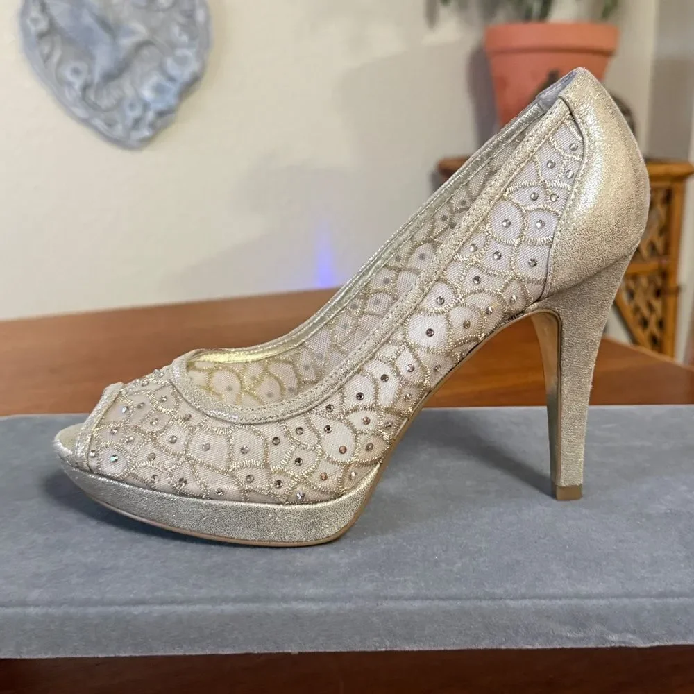 Adrianna Papell Foxy Peep-Toe Mesh Evening Pumps Gold Mesh Uppers Rhinestones 7